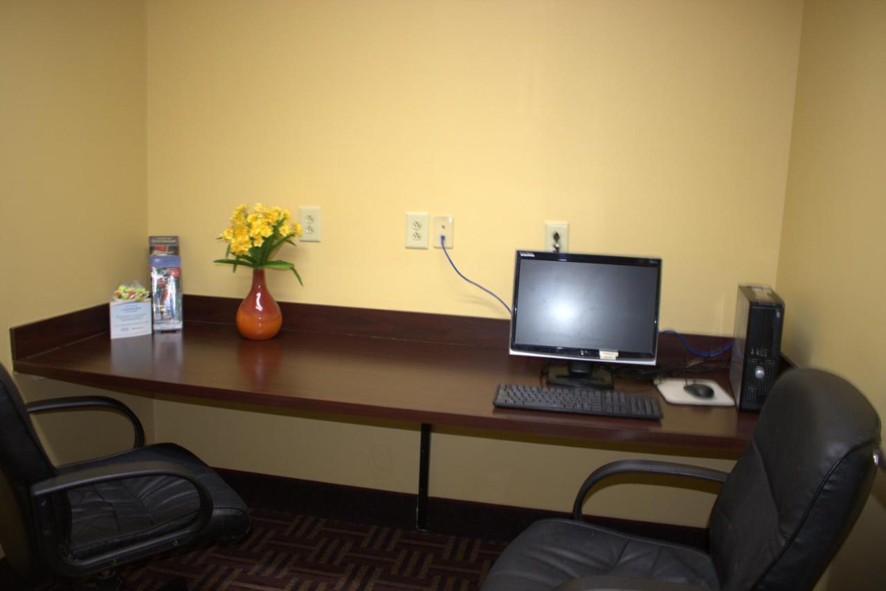 Super 8 By Wyndham Rainsville Extérieur photo