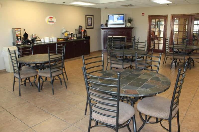 Super 8 By Wyndham Rainsville Extérieur photo